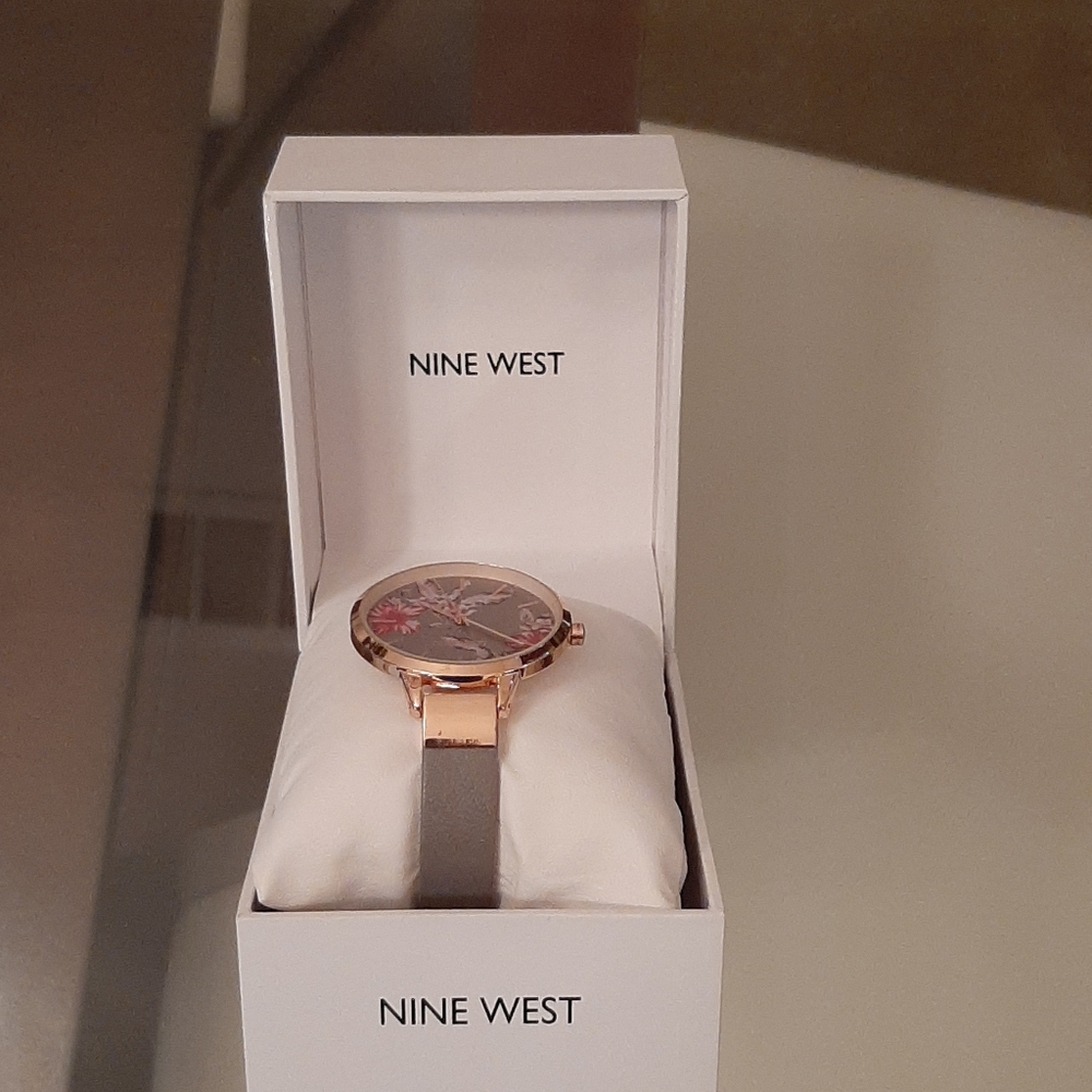 NINE WEST WATCH